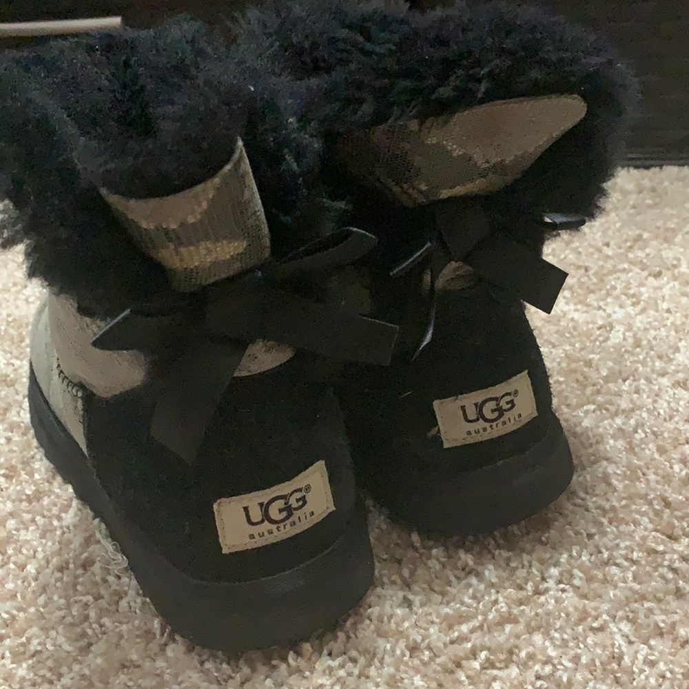 Unique snake skin UGGS Worn only a few times